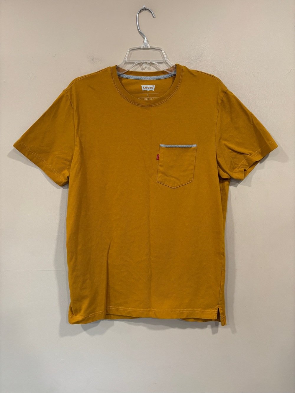 Levi’s Men’s Short Sleeve Pocket T-Shirt Size L